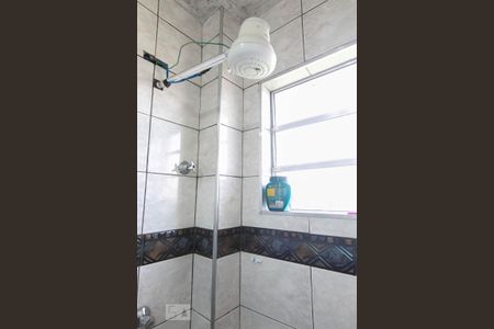 Apartamento à venda com 56m², 2 quartos e 1 vagaChuveiro