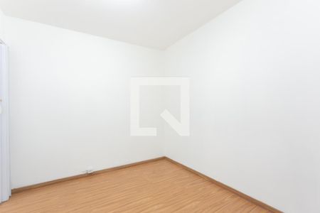 Quarto 1  de apartamento para alugar com 2 quartos, 56m² em Jardim Lucinda, São Paulo