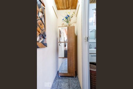 Casa para alugar com 57m², 2 quartos e 1 vaga