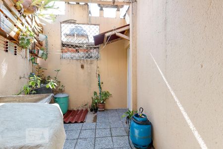 Casa para alugar com 57m², 2 quartos e 1 vaga