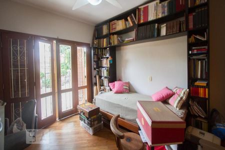 Casa à venda com 270m², 2 quartos e 2 vagasQuarto