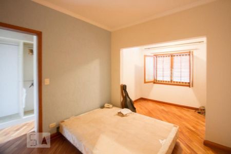 Casa à venda com 270m², 2 quartos e 2 vagasQuarto Casa 2