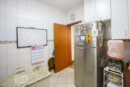 Casa à venda com 270m², 2 quartos e 2 vagasCozinha