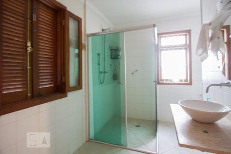 Casa à venda com 270m², 2 quartos e 2 vagasBanheiro Casa 2