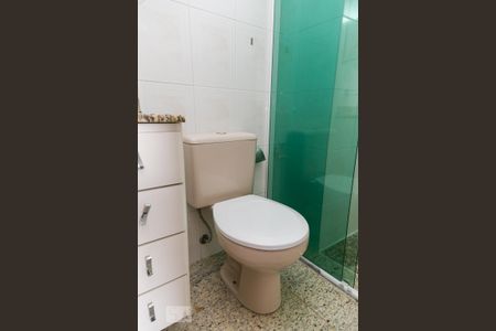 Apartamento para alugar com 72m², 3 quartos e 2 vagas Apartamento para alugar com 72m², 3 quartos e 2 vagasBanheiro da Suíte