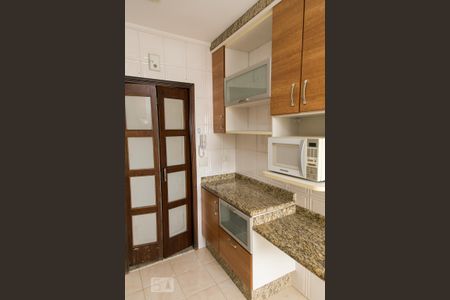 Apartamento para alugar com 72m², 3 quartos e 2 vagas Apartamento para alugar com 72m², 3 quartos e 2 vagasCozinha