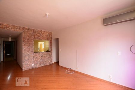 Apartamento para alugar com 96m², 2 quartos e 1 vagaDetalhe Sala