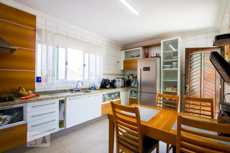 Casa à venda com 207m², 4 quartos e 4 vagasCozinha