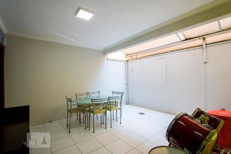 Casa à venda com 207m², 4 quartos e 4 vagasEspaço gourmet