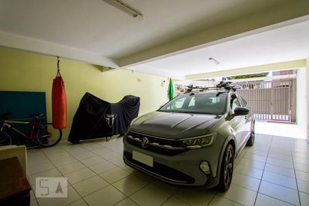Casa à venda com 207m², 4 quartos e 4 vagasGaragem