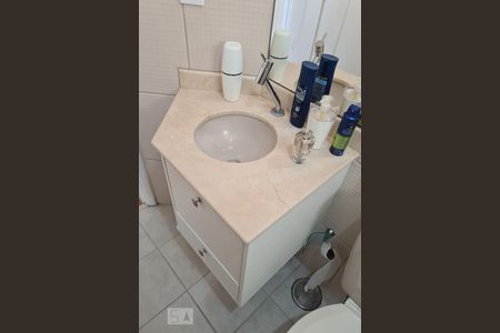 Apartamento para alugar com 62m², 2 quartos e 1 vagaDetalhe Banheiro