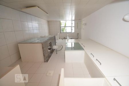 Apartamento para alugar com 62m², 2 quartos e 2 vagasCozinha e Área de Serviço