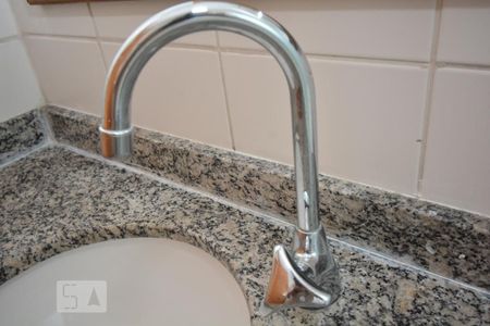 Apartamento para alugar com 62m², 2 quartos e 2 vagasBanheiro - Torneira