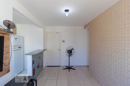 Salas de apartamento à venda com 2 quartos, 46m² em Loteamento Parque São Martinho, Campinas