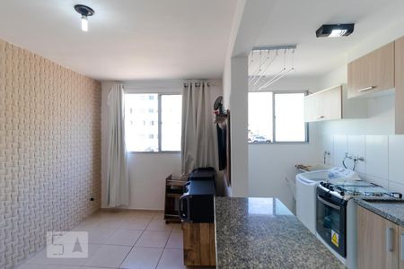 Salas de apartamento à venda com 2 quartos, 46m² em Loteamento Parque São Martinho, Campinas