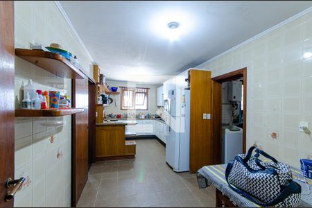 Casa à venda com 380m², 4 quartos e 3 vagasCozinha