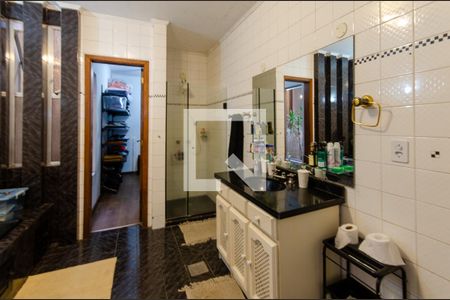 Casa à venda com 380m², 4 quartos e 3 vagasBanheiro da Suíte 