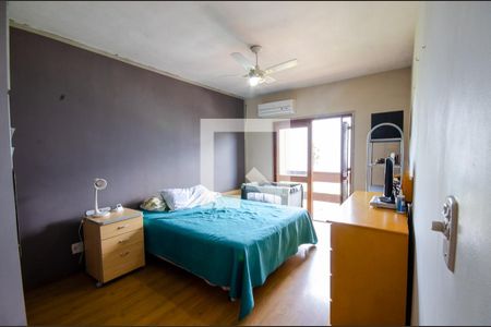 Casa à venda com 380m², 4 quartos e 3 vagasSuíte