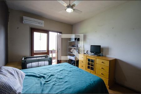 Casa à venda com 380m², 4 quartos e 3 vagasSuíte