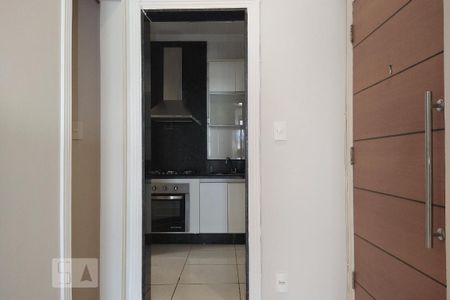 Sala de apartamento para alugar com 2 quartos, 55m² em Todos Os Santos, Rio de Janeiro