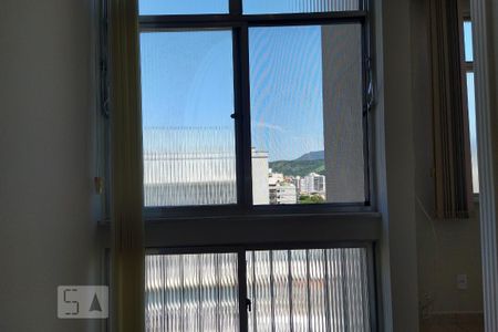 Sala de apartamento para alugar com 2 quartos, 55m² em Todos Os Santos, Rio de Janeiro
