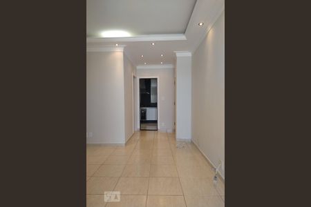 Sala de apartamento para alugar com 2 quartos, 55m² em Todos Os Santos, Rio de Janeiro