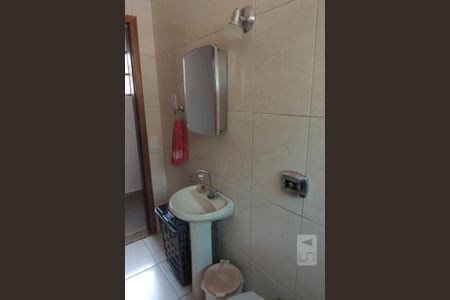 Casa para alugar com 194m², 3 quartos e 3 vagasBanheiro