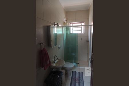 Casa para alugar com 194m², 3 quartos e 3 vagasBanheiro da Suíte