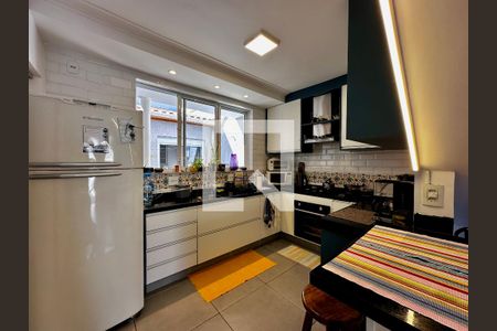 Casa à venda com 130m², 3 quartos e 2 vagasCozinha