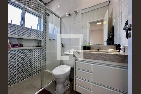 Casa à venda com 130m², 3 quartos e 2 vagasBanheiro Suíte 2