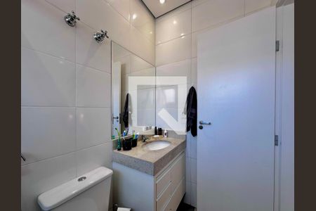 Casa à venda com 130m², 3 quartos e 2 vagasBanheiro Suíte 2