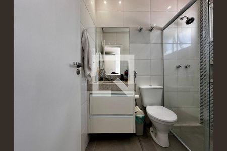 Casa à venda com 130m², 3 quartos e 2 vagasBanheiro Suíte 1