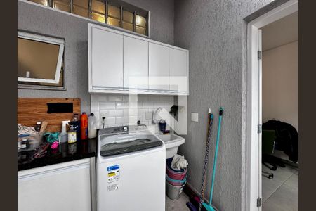 Casa à venda com 130m², 3 quartos e 2 vagasÁrea de Serviço