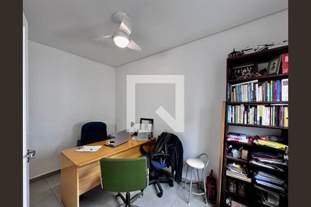 Casa à venda com 130m², 3 quartos e 2 vagasQuarto Serviço