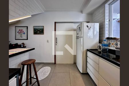 Casa à venda com 130m², 3 quartos e 2 vagasCozinha