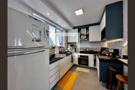 Casa à venda com 130m², 3 quartos e 2 vagasCozinha