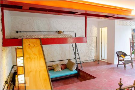 Casa para alugar com 55m², 1 quarto e 1 vaga Casa para alugar com 55m², 1 quarto e 1 vagaStudio