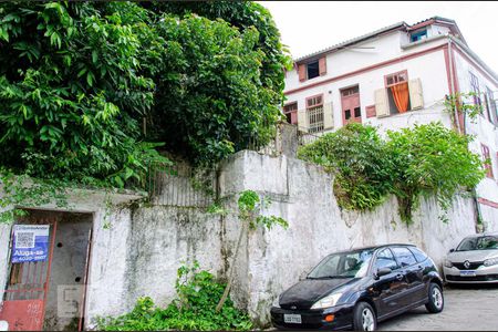 Casa para alugar com 55m², 1 quarto e 1 vaga Casa para alugar com 55m², 1 quarto e 1 vagaFachada