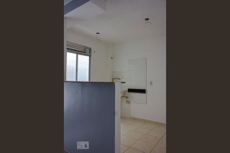 Apartamento para alugar com 42m², 2 quartos e 1 vaga Apartamento para alugar com 42m², 2 quartos e 1 vagaCozinha e Área de Serviço
