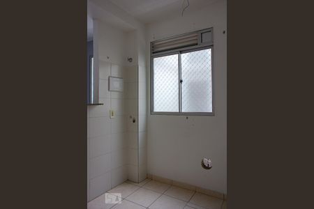 Apartamento para alugar com 42m², 2 quartos e 1 vaga Apartamento para alugar com 42m², 2 quartos e 1 vagaCozinha e Área de Serviço