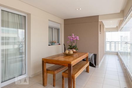 Varanda Gourmet de apartamento à venda com 3 quartos, 145m² em Barra Funda, São Paulo