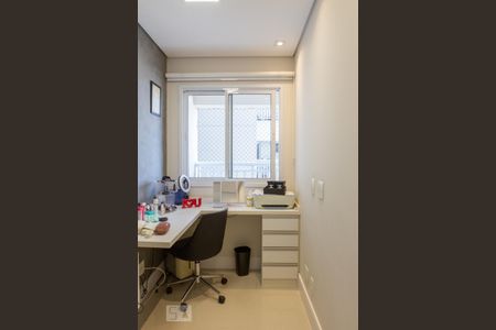 Apartamento à venda com 145m², 3 quartos e 3 vagasEscritório