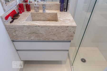 Apartamento à venda com 145m², 3 quartos e 3 vagasBanheiro da Suíte 2