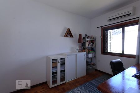 Quarto 1 de casa à venda com 5 quartos, 300m² em Glória, Porto Alegre