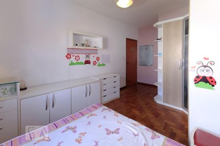 Casa à venda com 300m², 5 quartos e 5 vagasQuarto 2