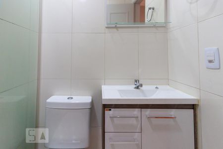 Banheiro de apartamento para alugar com 3 quartos, 65m² em Vila Lageado, São Paulo