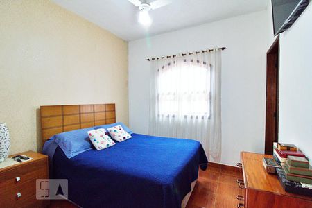 Suíte  de casa à venda com 2 quartos, 275m² em Jardim Monte Kemel, São Paulo