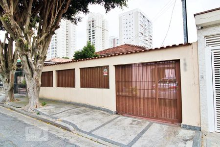 Casa à venda com 275m², 2 quartos e 3 vagasFachada