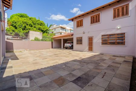 Casa para alugar com 420m², 4 quartos e 9 vagas Casa para alugar com 420m², 4 quartos e 9 vagasQuintal