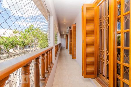 Casa para alugar com 420m², 4 quartos e 9 vagas Casa para alugar com 420m², 4 quartos e 9 vagasVaranda